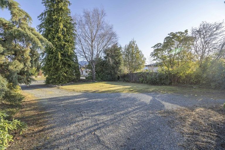 Photo of property in 100 Mackinnon Loop, Te Anau, 9600