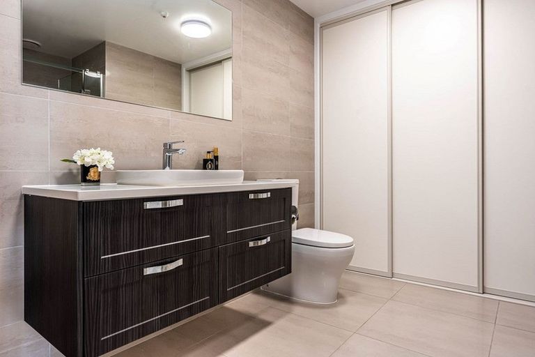 Photo of property in 140 Eaves Bush Parade, Orewa, 0931