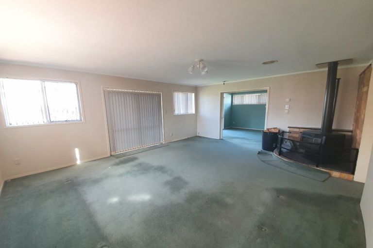 Photo of property in 2/108 Beach Road, Pahurehure, Papakura, 2113