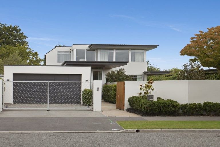 Photo of property in 10 Royds Street, Fendalton, Christchurch, 8014