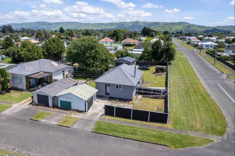 Photo of property in 33 Burgoyne Street, Woodville, 4920