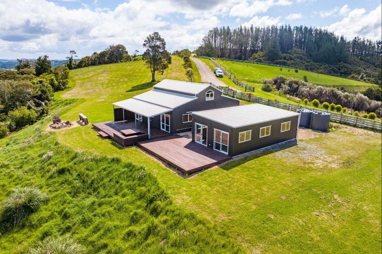 Photo of property in 97 Palmer Road, Waipu, 0582