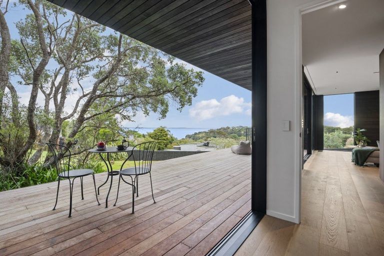 Photo of property in 28 Pacific Parade, Surfdale, Waiheke Island, 1081