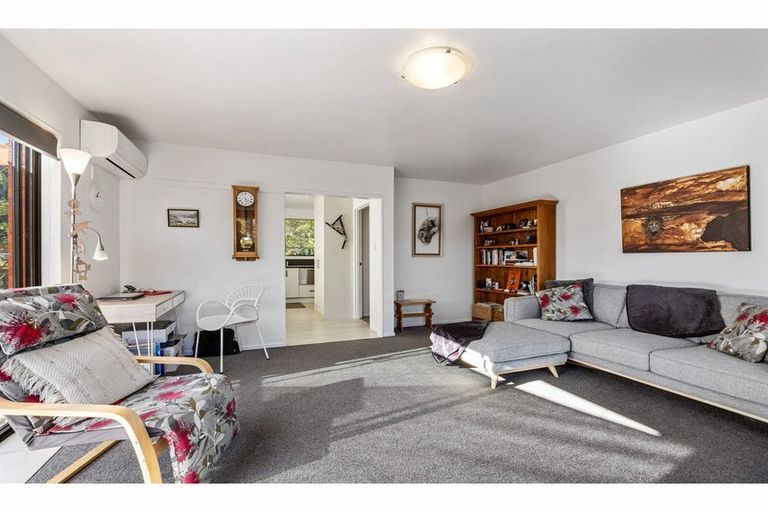 Photo of property in 32b Laing Crescent, Heathcote Valley, Christchurch, 8022