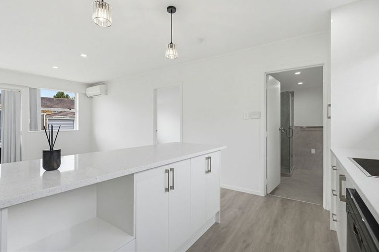 Photo of property in 1/5 Royal Arch Place, Rosehill, Papakura, 2113