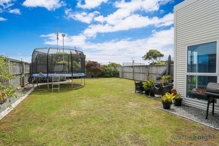 Photo of property in 16 Mafeking Street, New Brighton, Christchurch, 8061