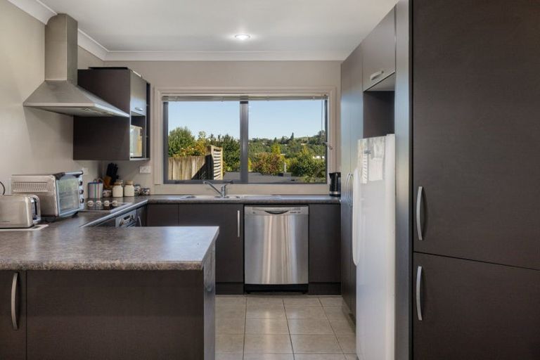 Photo of property in 22 Caldera Close, Pyes Pa, Tauranga, 3112