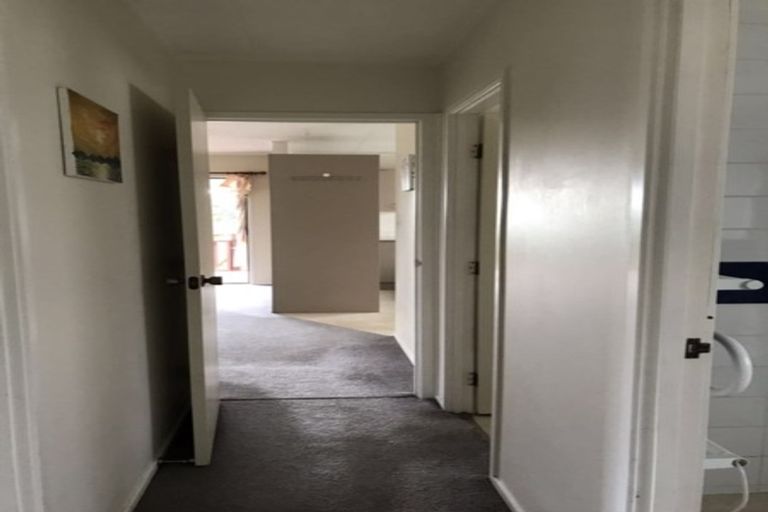 Photo of property in 4 Felicity Place, Unsworth Heights, Auckland, 0632