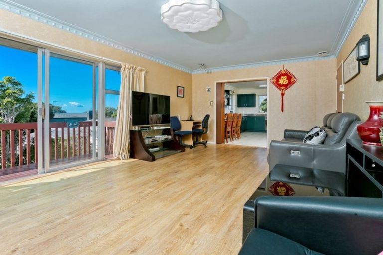 Photo of property in 4/205 Onewa Road, Birkenhead, Auckland, 0626
