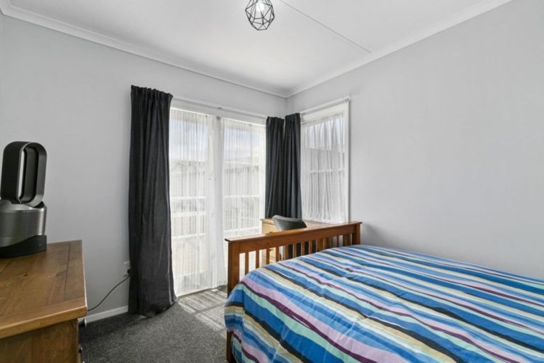 Photo of property in 38 Karamu Crescent, Wainuiomata, Lower Hutt, 5014