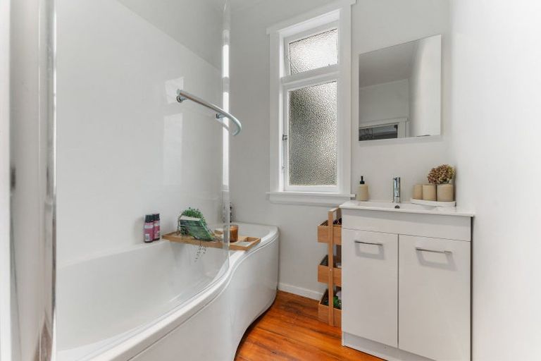 Photo of property in 16 Julia Street, Pahiatua, 4910