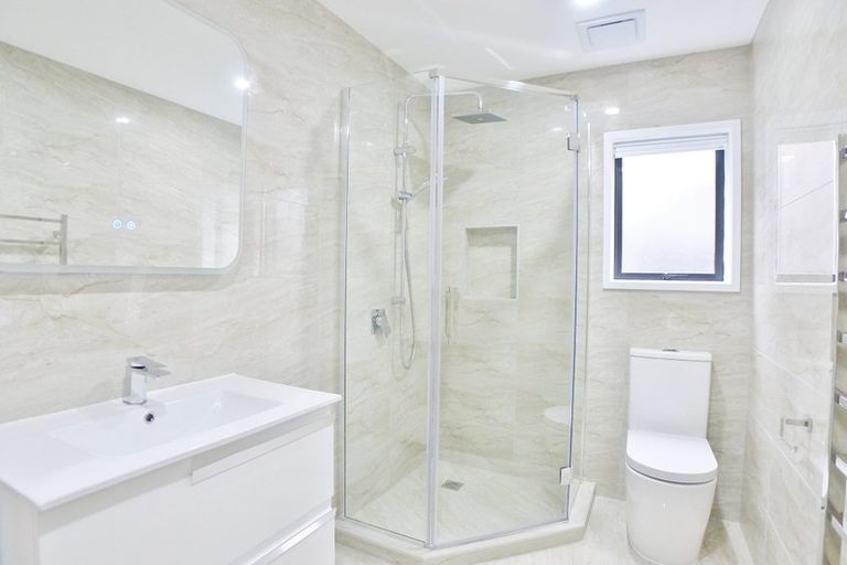 Photo of property in 10a Malvern Road, Morningside, Auckland, 1022