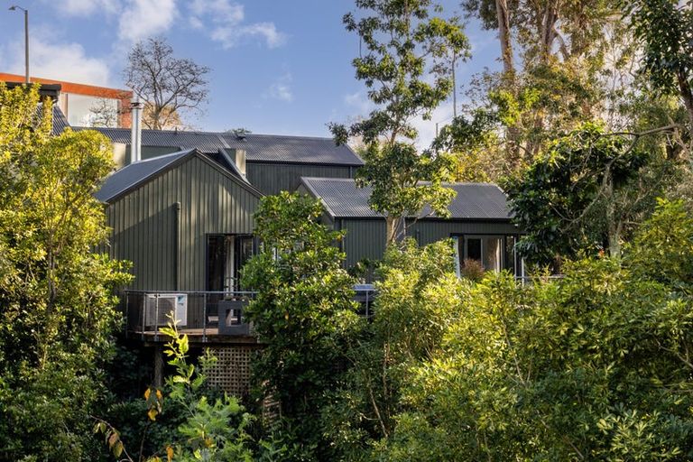 Photo of property in 73 Kopanga Road, Havelock North, 4130