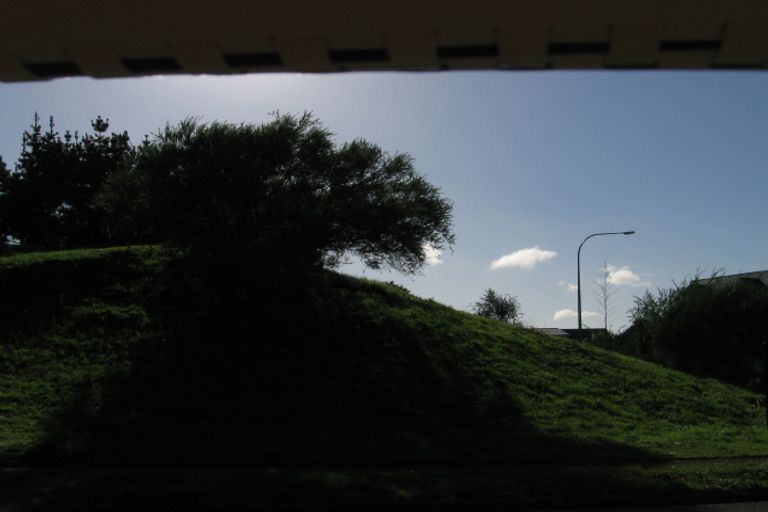 Photo of property in 15 Kaitawa Street, Waikanae Beach, Waikanae, 5036