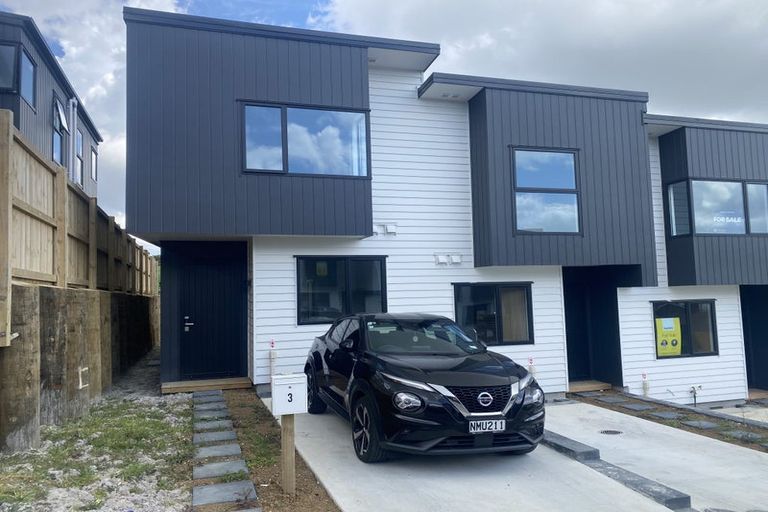 Photo of property in 3 Kautawa Lane, Massey, 0614