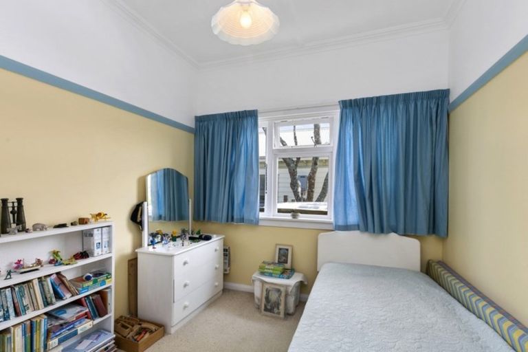 Photo of property in 15 Campbell Street, Karori, Wellington, 6012