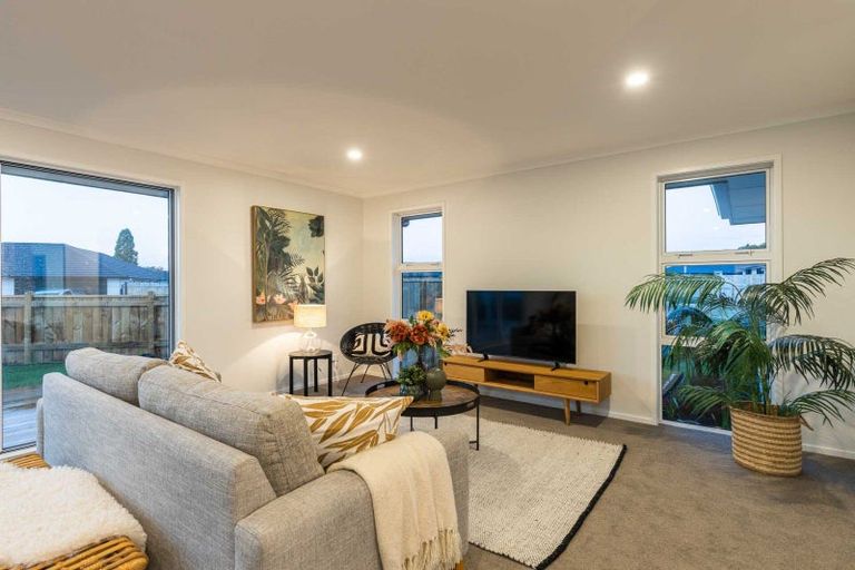 Photo of property in 31 Aratapu Street, Waitara, 4320