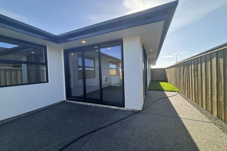 Photo of property in 68 Crossley Avenue, Woodend, 7610