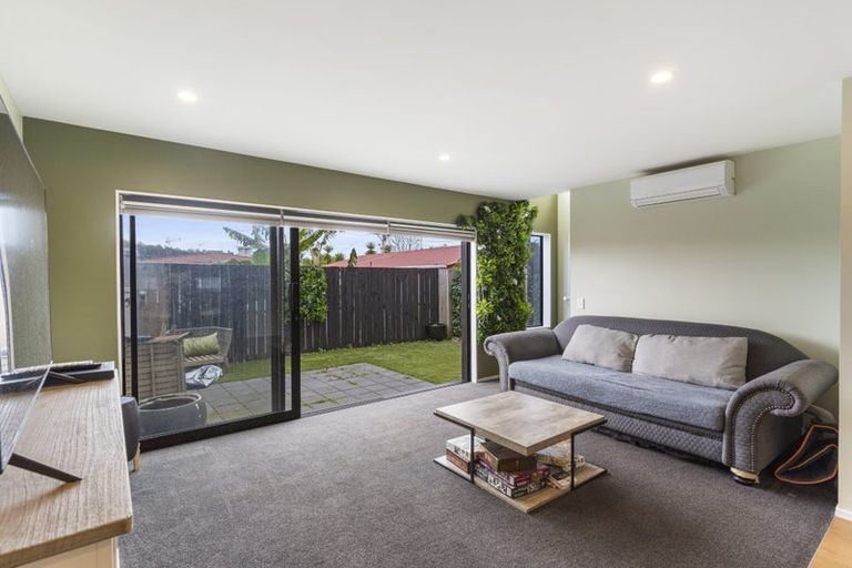 Photo of property in 23c Chippendale Crescent, Birkdale, Auckland, 0626