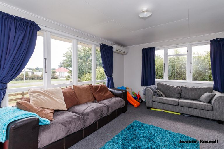 Photo of property in 83 Grey Street, Shannon, 4821