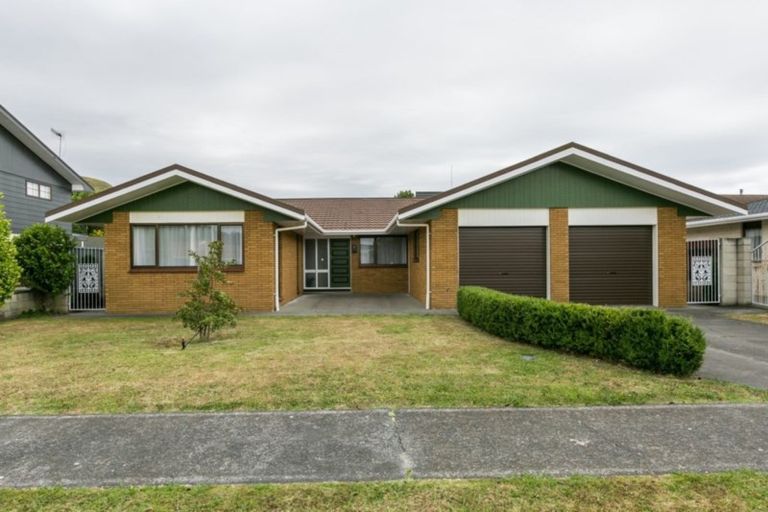 Photo of property in 27 Surrey Street, Taradale, Napier, 4112