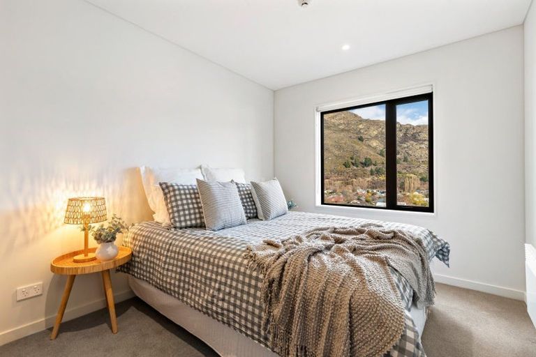 Photo of property in Toru Apartments, 606/10 Copper Beech Avenue, Frankton, Queenstown, 9300