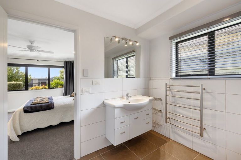 Photo of property in 1 Rexford Heights, Pyes Pa, Tauranga, 3112