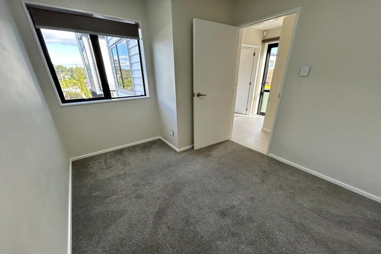 Photo of property in 53a Glendene Avenue, Glendene, Auckland, 0602