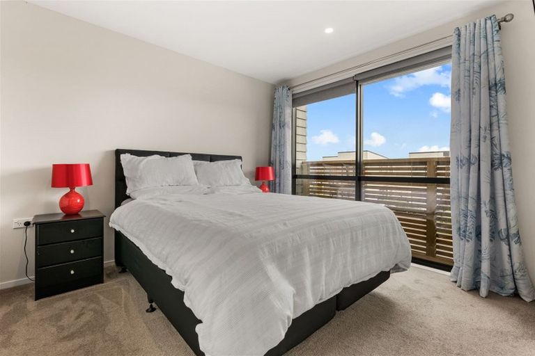 Photo of property in 5 Turehu Road, Papakura, 2110