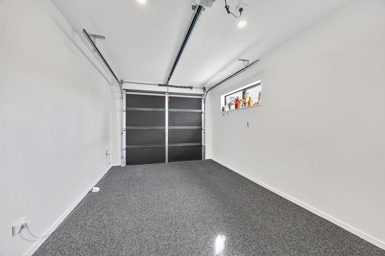 Photo of property in 13d Morton Avenue, Forrest Hill, Auckland, 0620