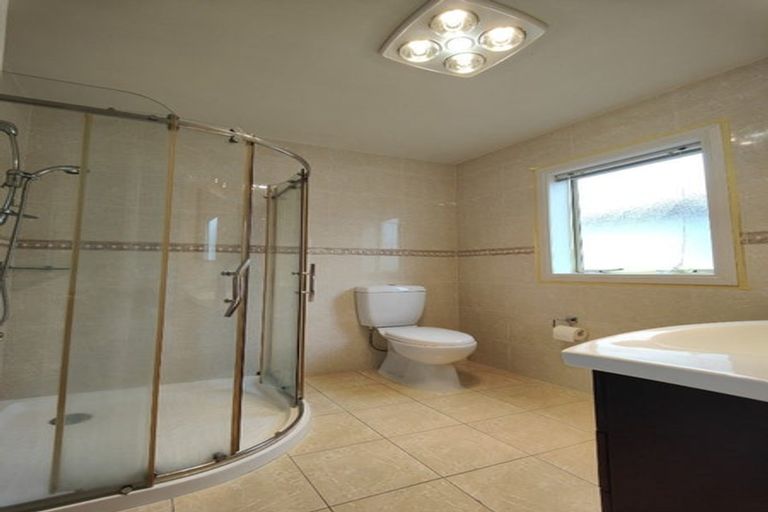 Photo of property in 6 Beggs Way, Flat Bush, Auckland, 2016