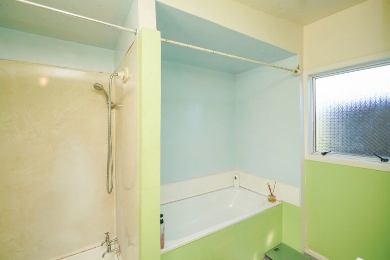 Photo of property in 46 Largs Street, Wallacetown, 9816