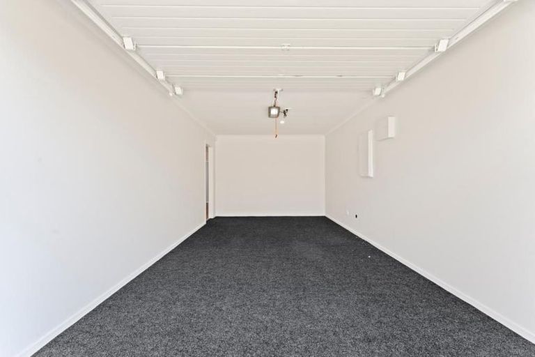 Photo of property in 30 Opaheke Road, Papakura, 2110