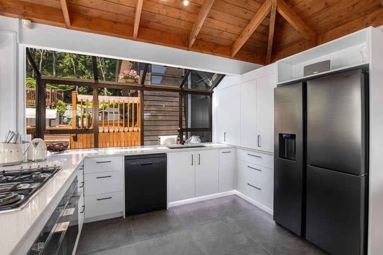 Photo of property in 3 Furneaux Grove, Whitby, Porirua, 5024