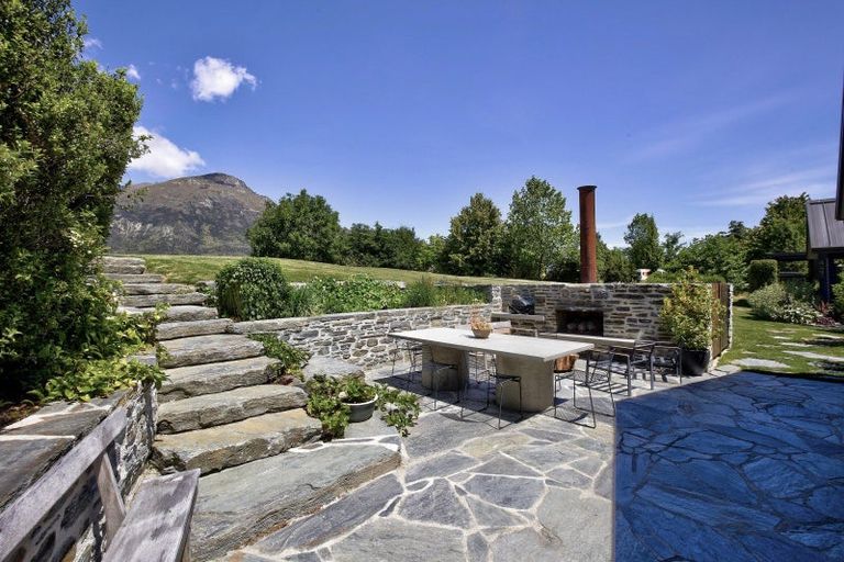 Photo of property in 12 Ellen Johnson Terrace, Lake Hayes, Queenstown, 9371