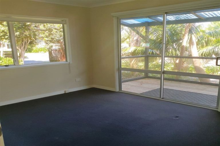 Photo of property in 47 Taihiki Road, Clarks Beach, 2122