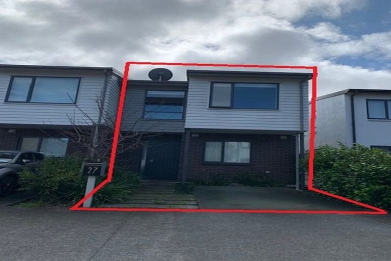 Photo of property in 27 Komanawa Lane, Mount Wellington, Auckland, 1062