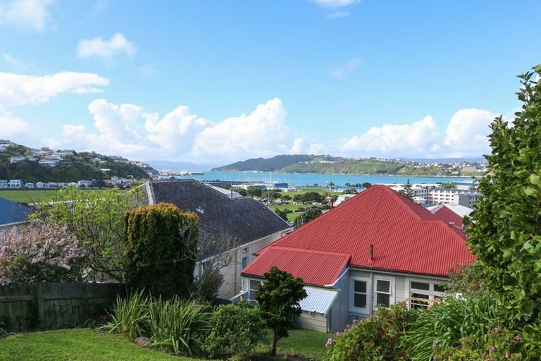 Photo of property in 34 Crawford Road, Kilbirnie, Wellington, 6022