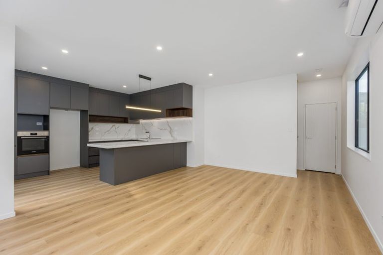 Photo of property in 7 Endurance Rise, Orewa, 0931