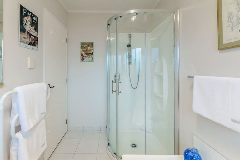 Photo of property in 78a Belvedere Avenue, Waikanae, 5036