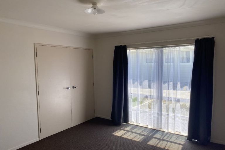 Photo of property in 61 Lipscombe Crescent, Havelock North, 4130