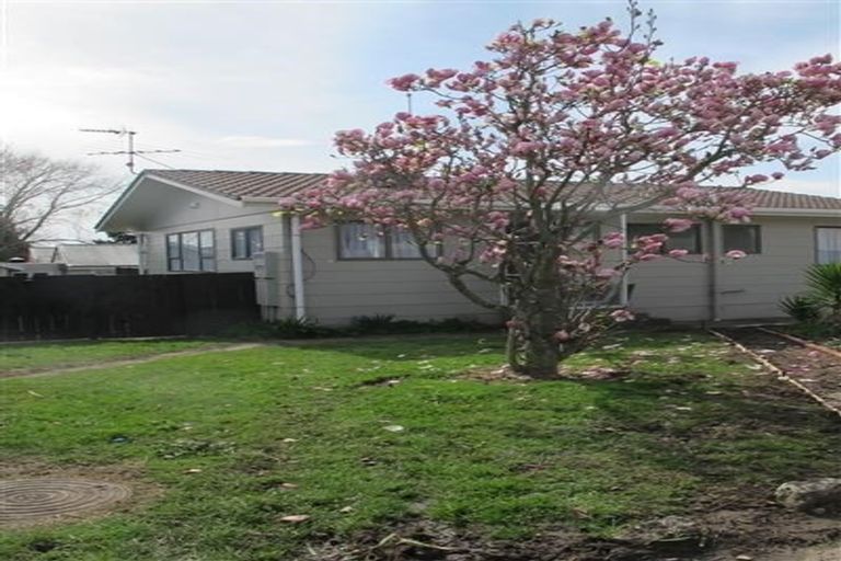 Photo of property in 1/17 Antalya Place, Manurewa, Auckland, 2102