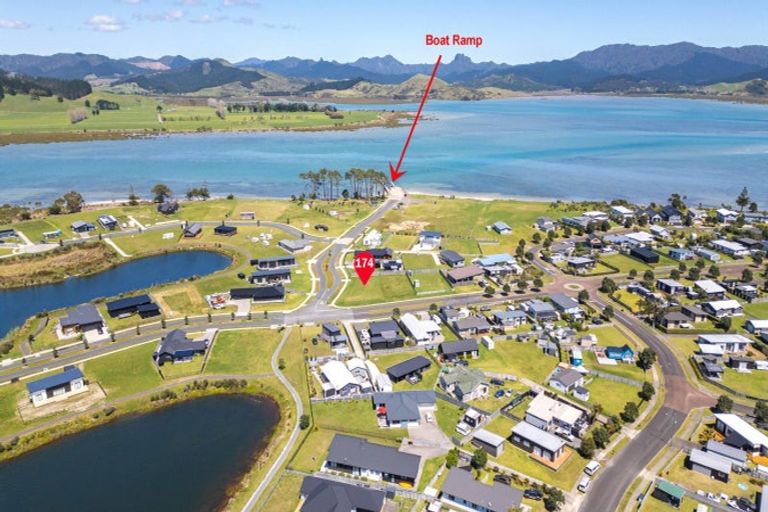 Photo of property in 174 Harbour Drive, Matarangi, Whitianga, 3592
