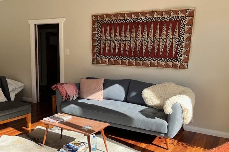 Photo of property in 22 St Michaels Avenue, Point Chevalier, Auckland, 1022
