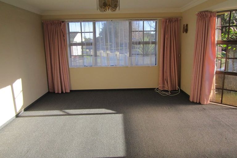 Photo of property in 50 Highbury Drive, Levin, 5510