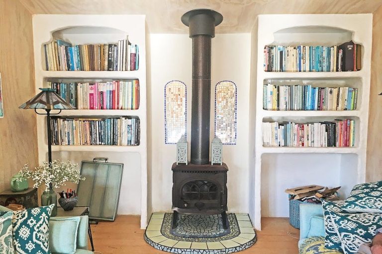 Photo of property in 76 Top Town Place, Coromandel, 3506