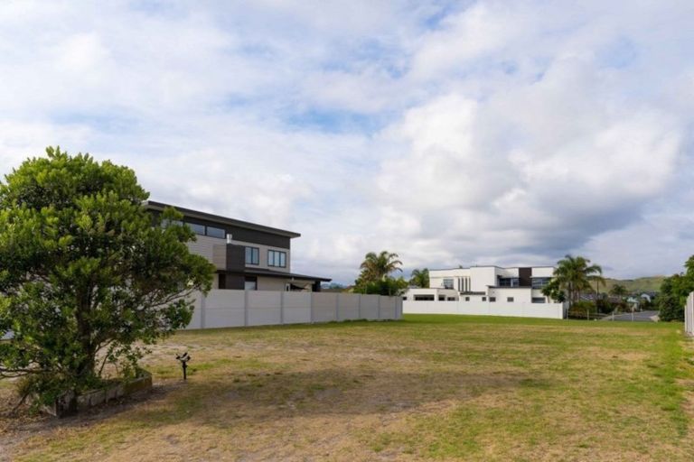 Photo of property in 10 Oceania Sands Way, Papamoa Beach, Papamoa, 3118