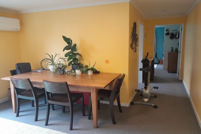 Photo of property in 12 Cheshire Street, Wilton, Wellington, 6012