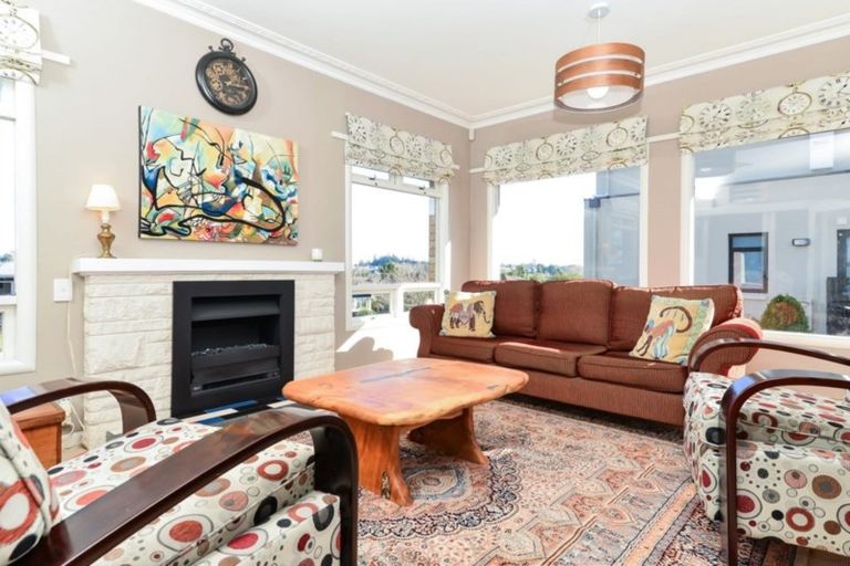 Photo of property in 4 Riverview Terrace, Fairfield, Hamilton, 3214