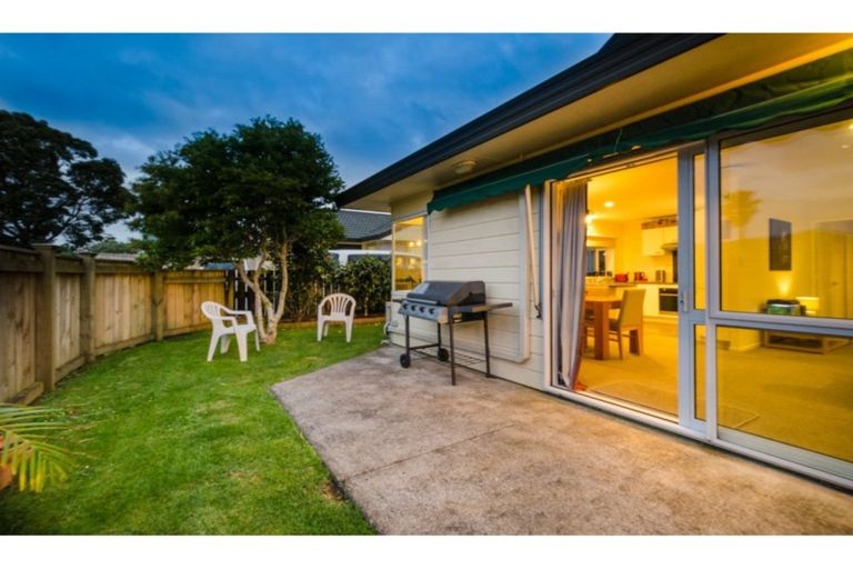 Photo of property in 291 Hobsonville Road, Hobsonville, Auckland, 0618
